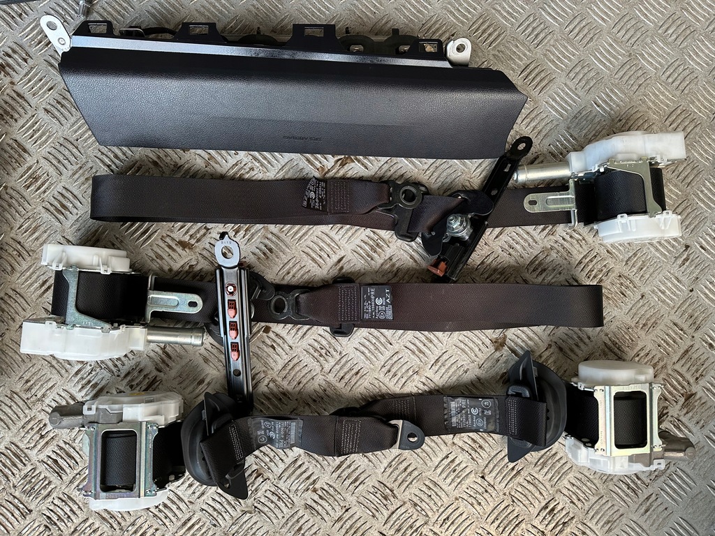 фото №7, Приборная панель консоль подушка безопасности lexus ux демонтаж оригинал