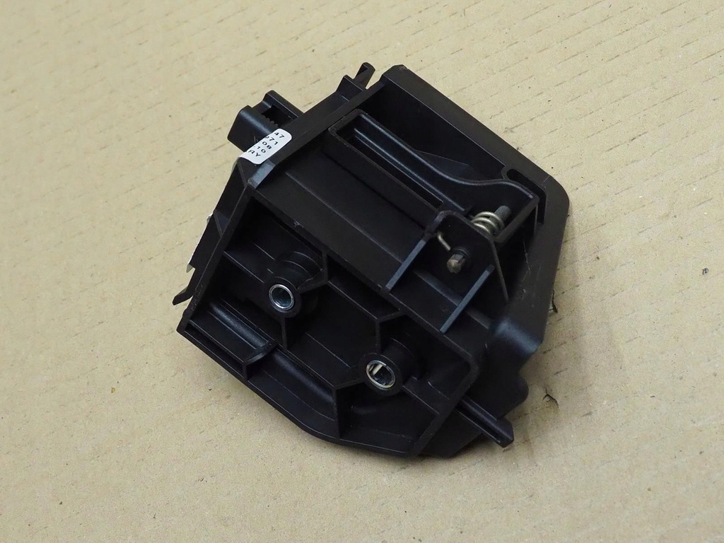 фото №11, Bmw 2 f46 gran tourer замок шторка багажника левый