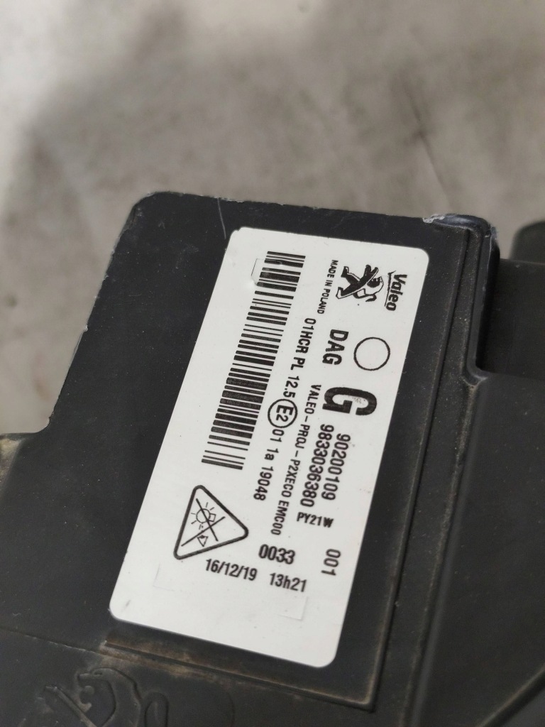 Купить Peugeot 208 2 2008 2 19- lewylrwa фара eco led европа  хорошее состояние wlkp оригинал