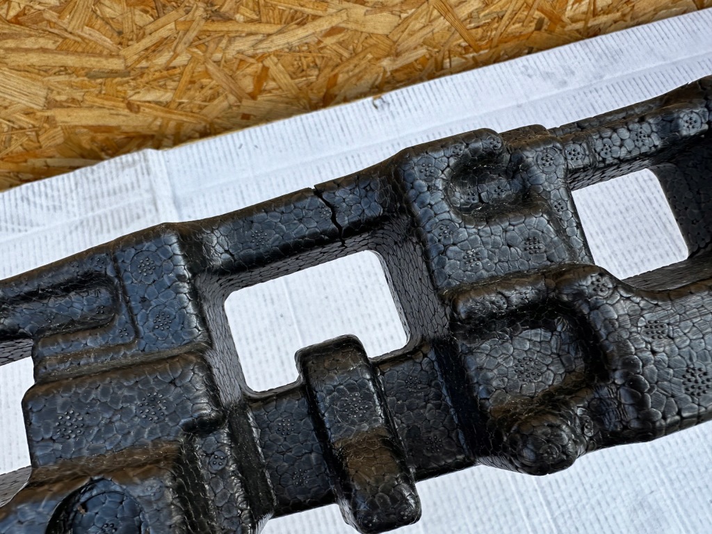 Абсорбер бампера перед a2938851700 mercedes w293 eqc Оригинал