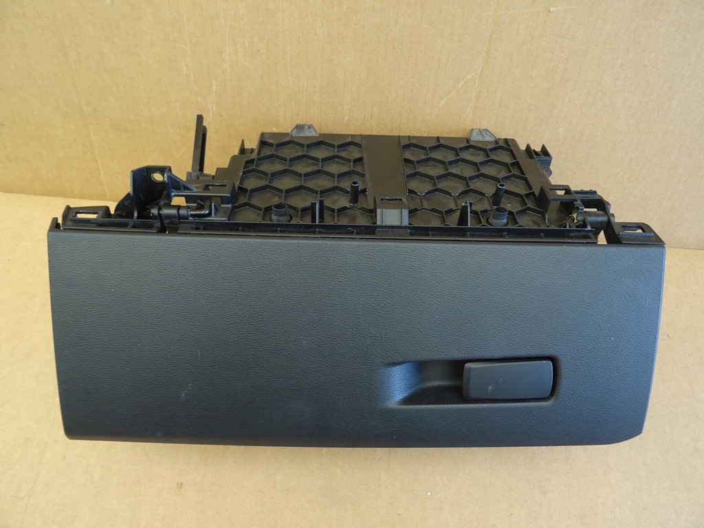 фото №1, Bmw x1 f48 бардачок