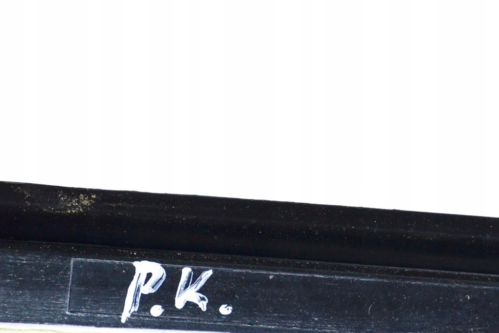 фото №7, Honda odyssey rl6 3.5 передняя стекло левая вертикальная молдинг 73152-thr 3.5 p 20