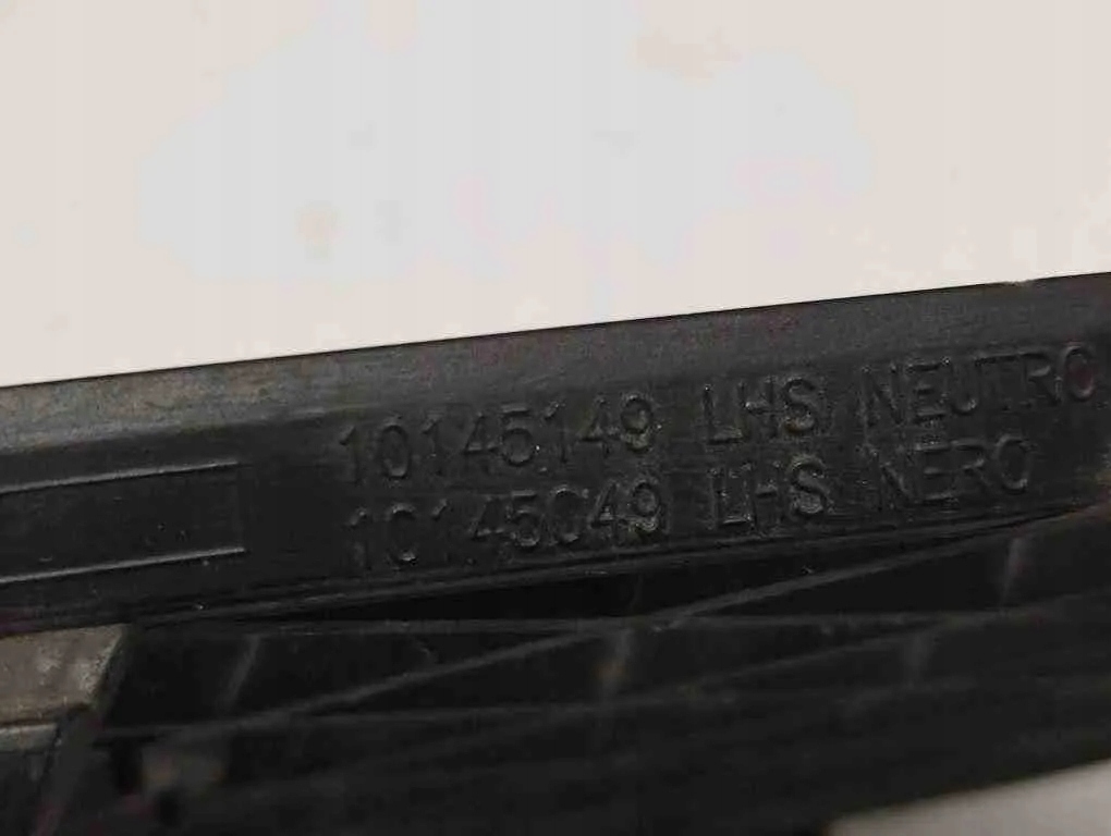 Решітка бампера середня bentley 3w3807647 4.0l бензиновий 2013 Ціна