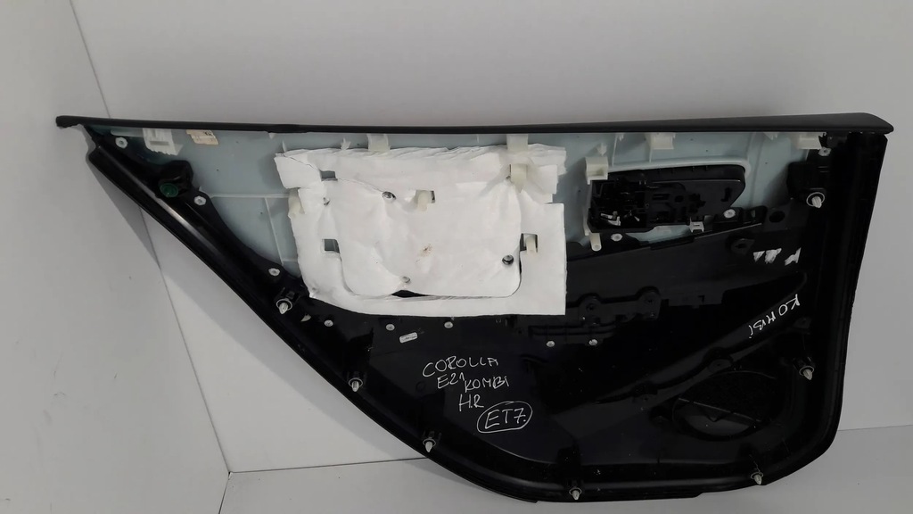 фото №11, Toyota corolla e21 обшивка двері задній правий kombi 67613-02700 et7