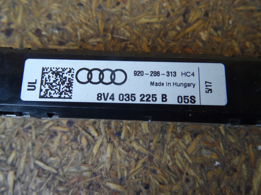 фото №12, Audi s3 a3 8v 8v4 5d sportback усилитель антенный 8v4035225b