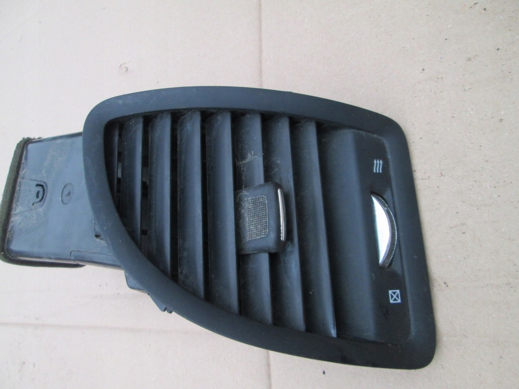 фото №13, Chrysler town country 11- впуск воздуха обдув левая правая grand caravan