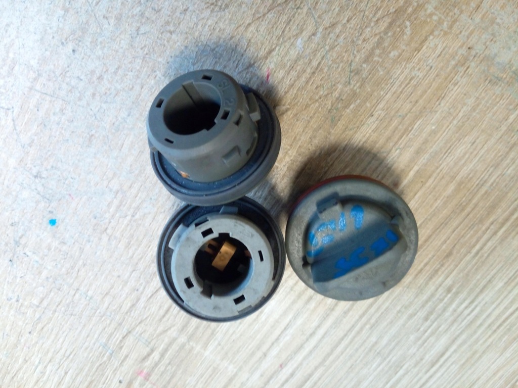 фото №1, Цоколь лампочка фара hyundai i30 ix35 oryg.