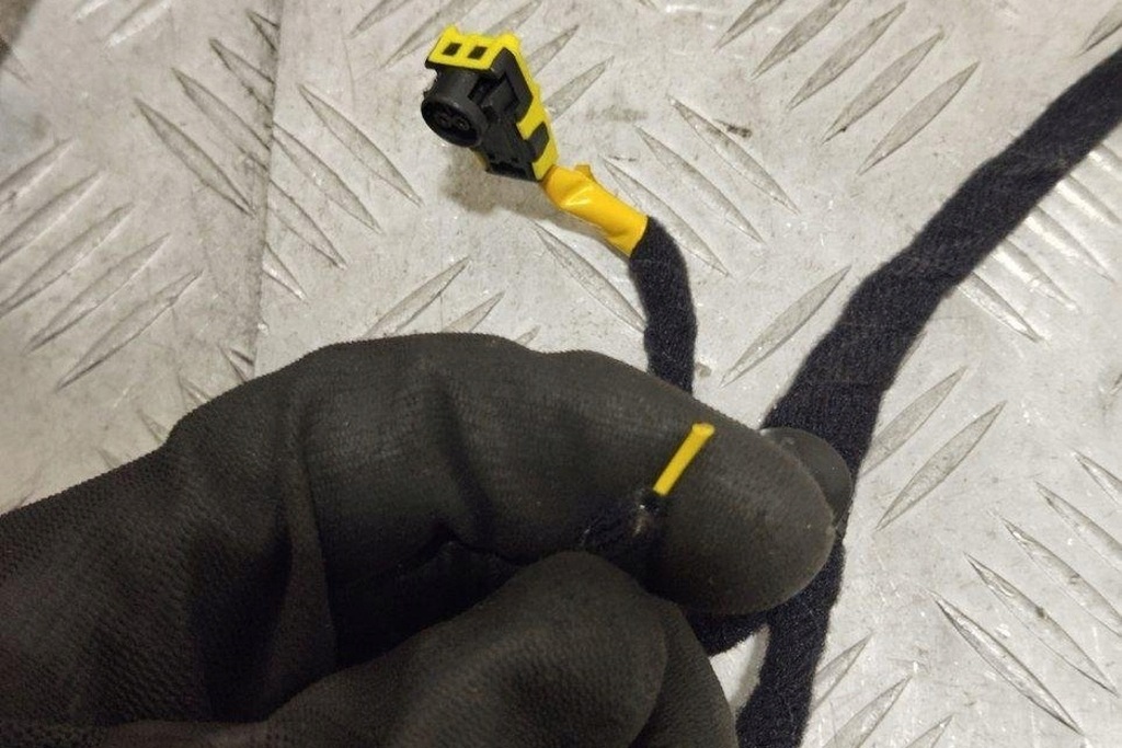 фото №10, Жгут передних левых дверь maserati quattroporte vi 670006100 2014