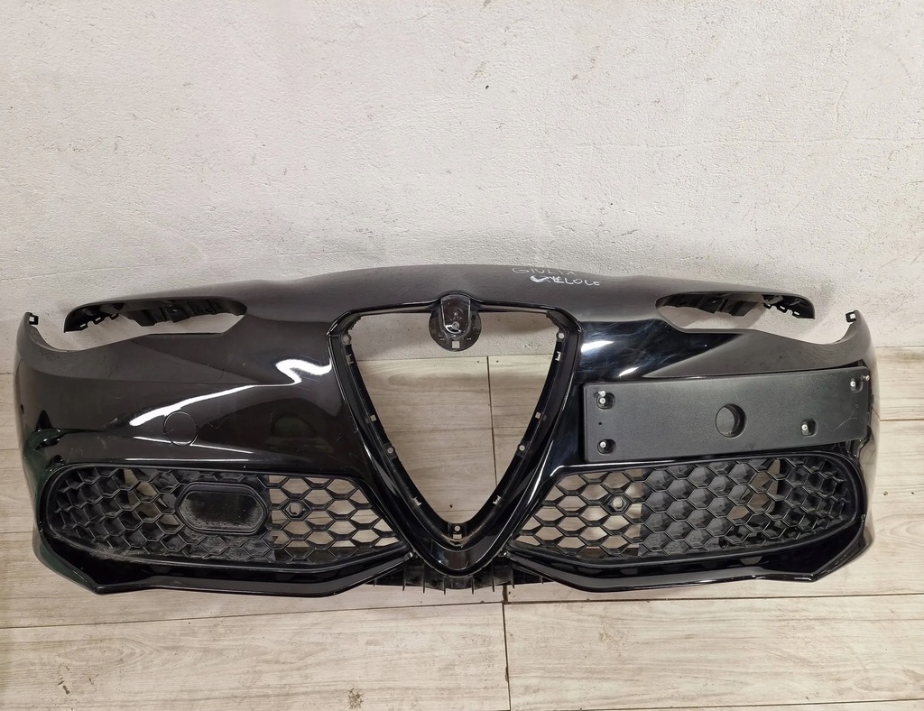 фото №1, Бампер передний alfa romeo giulia veloce