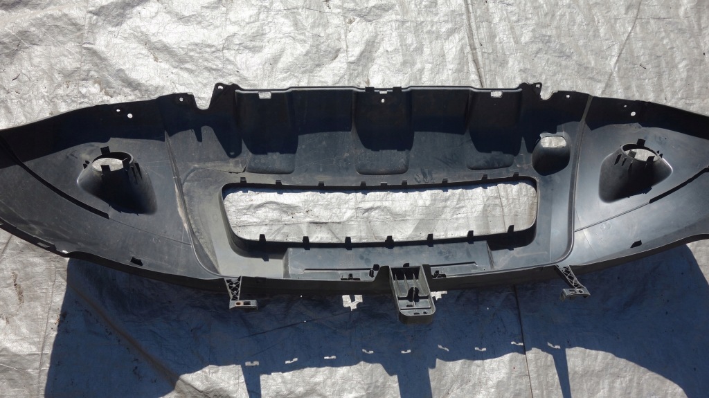 Dacia duster 10- бампер перед передний 620220030r / 5032 Доставка