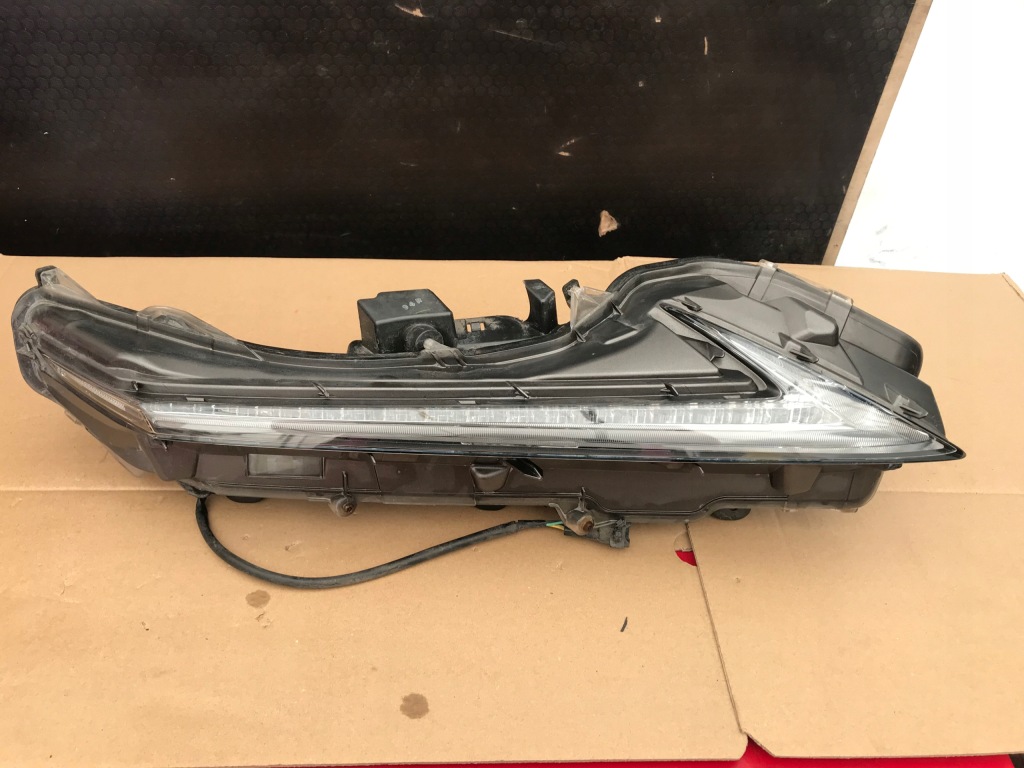 Купити Фара led денна правий перед lexus nx200t протитуманна фара