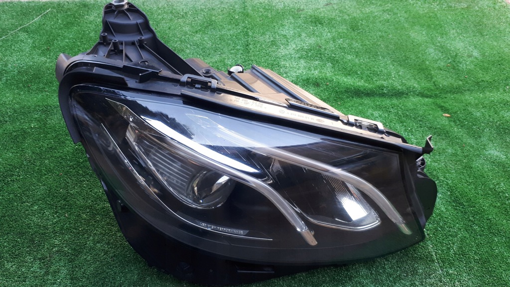 фото №1, Mercedes e-klasa w213 full led лампа передняя