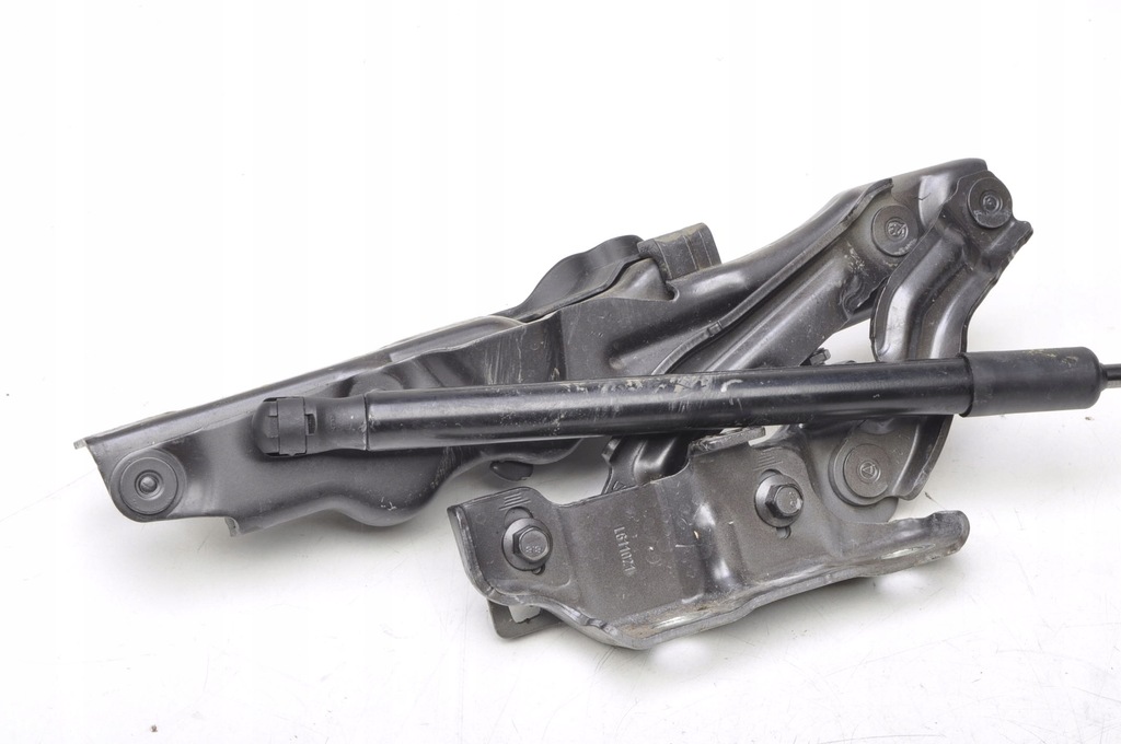 фото №1, Volvo v90 ii s90 петля капот 32219799 32318593 левый