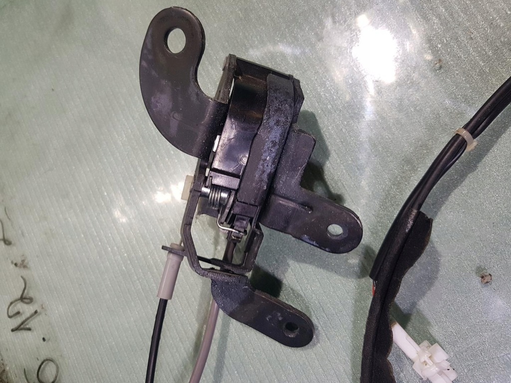 фото №6, Замок дверь правый задняя toyota hilux viii