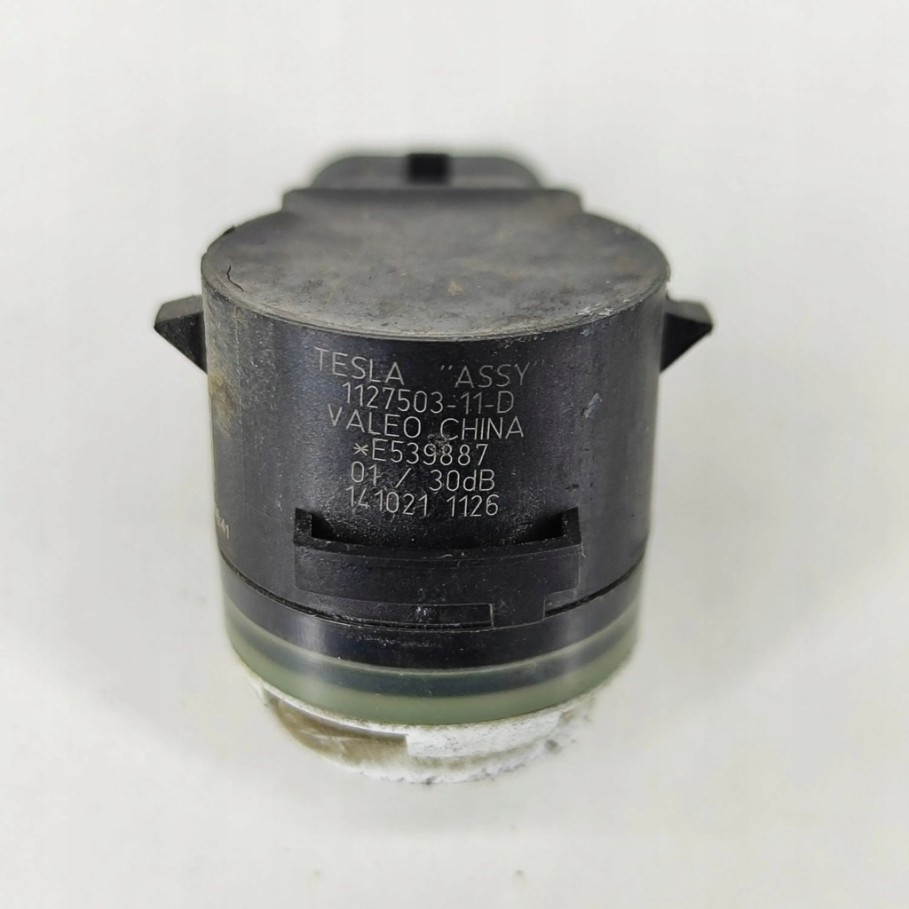 Tesla model 3 2021 с передний датчик парковки pdc Недорого