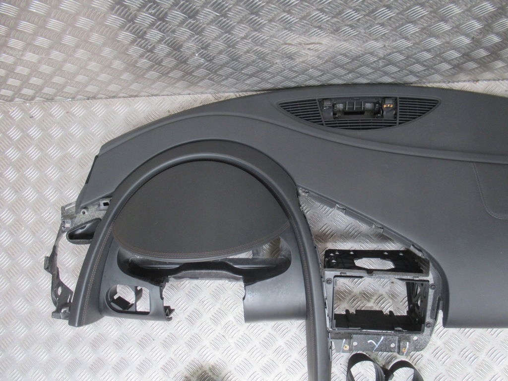 фото №16, Audi r8 панель приладів консоль подушка безпеки подушки безпеки ремені orginal