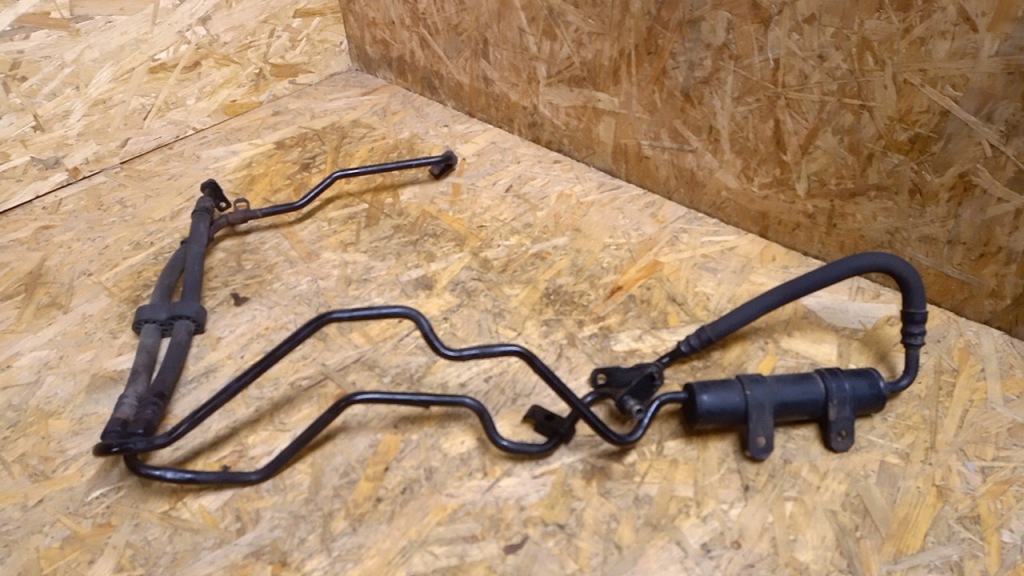 фото №1, Audi a4 b6 2.5 v6 tdi шланг усилителя