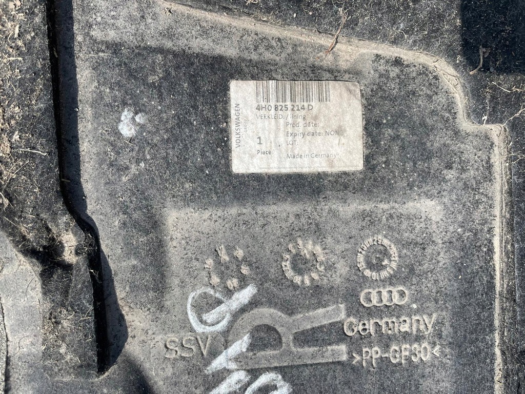 фото №8, Audi a8 d4 3.0 tdi защита подвеска комплект 4h0825206a 4h0825205b