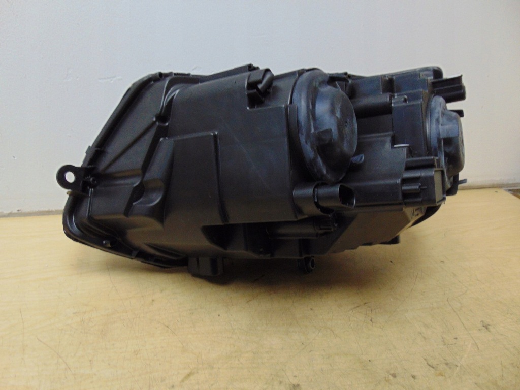 фото №10, Лампа правая vw multivan t5 fl nowa оригинал al