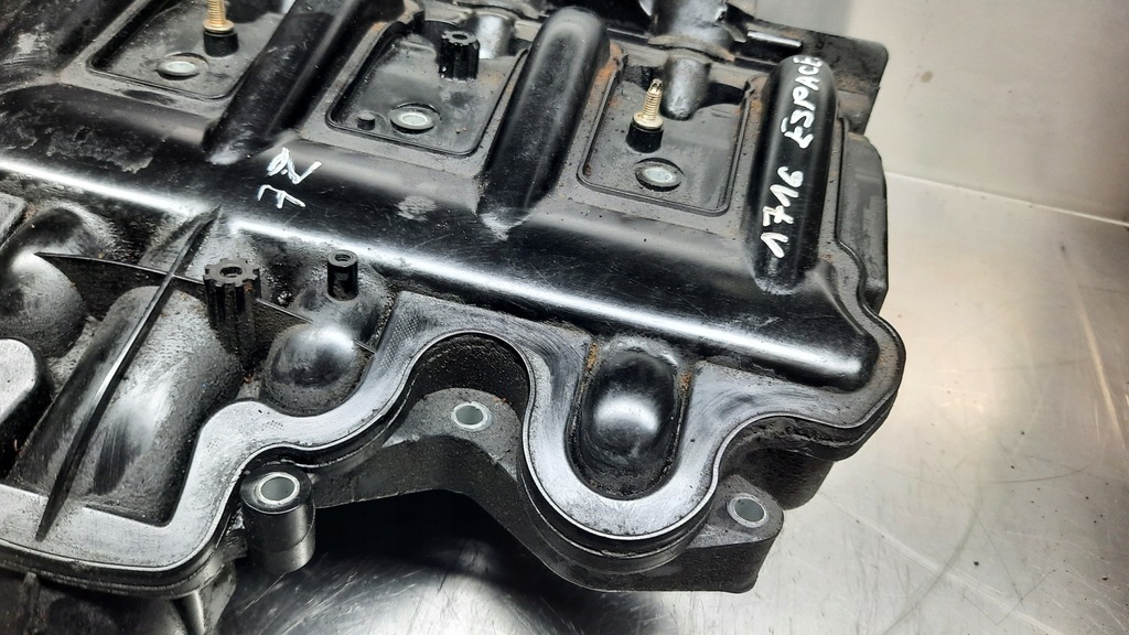 фото №4, Крышка клапанов 8200482514 renault espace iv 2.2 dci