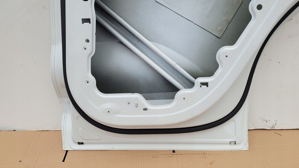 фото №10, Дверь задняя задние правое volvo xc40 2018