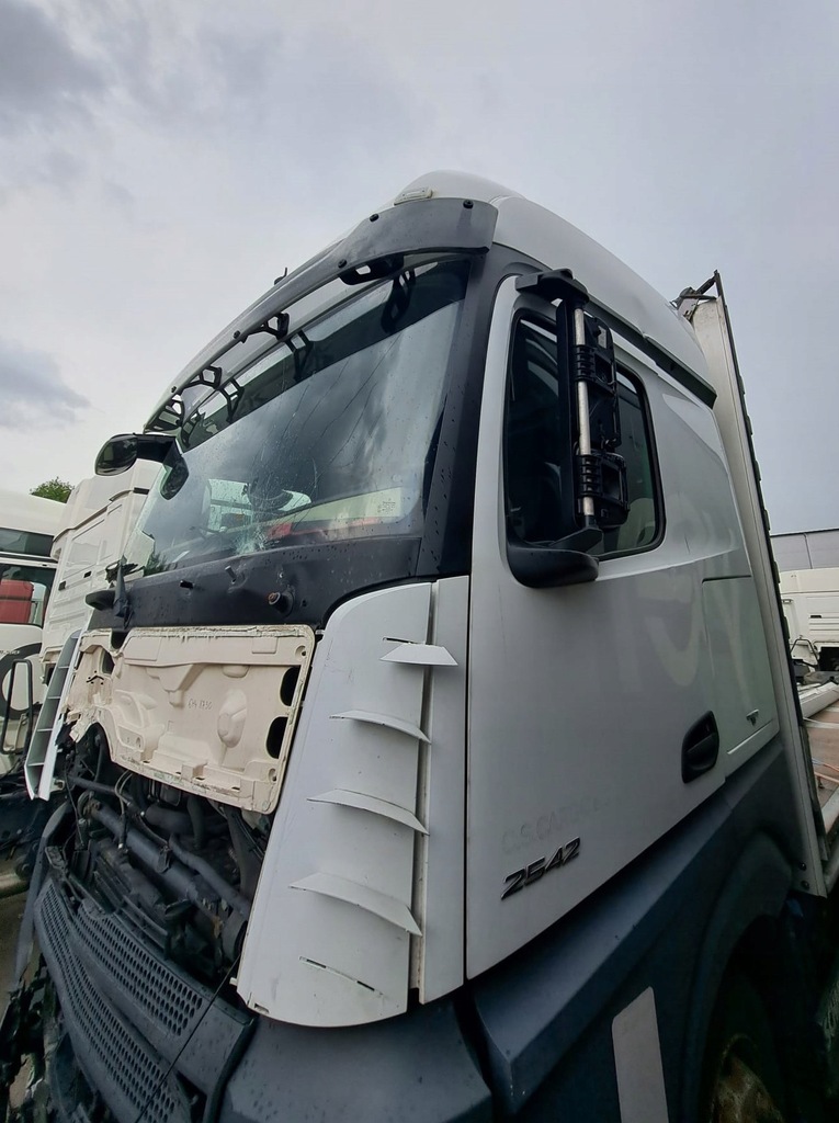 фото №1, Каркас кабины + дверь mercedes actros mp4 euro 6