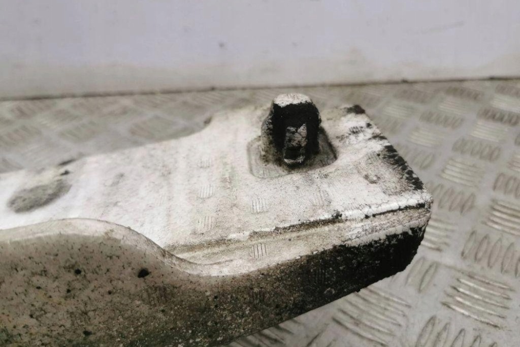 Абсорбер заднего бампера lexus is 3 _e3_ 5261553130 2.5l 2015 Киев