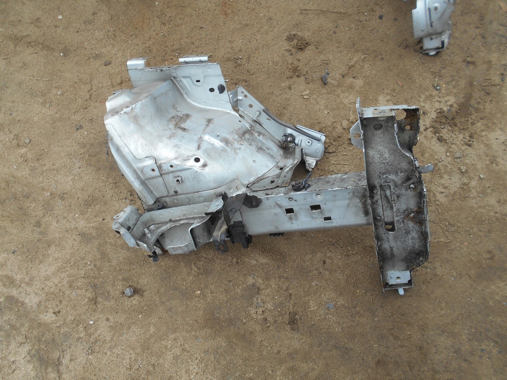 фото №1, Citroen ds4 c4 12r четверть перед левая ezr серебристая