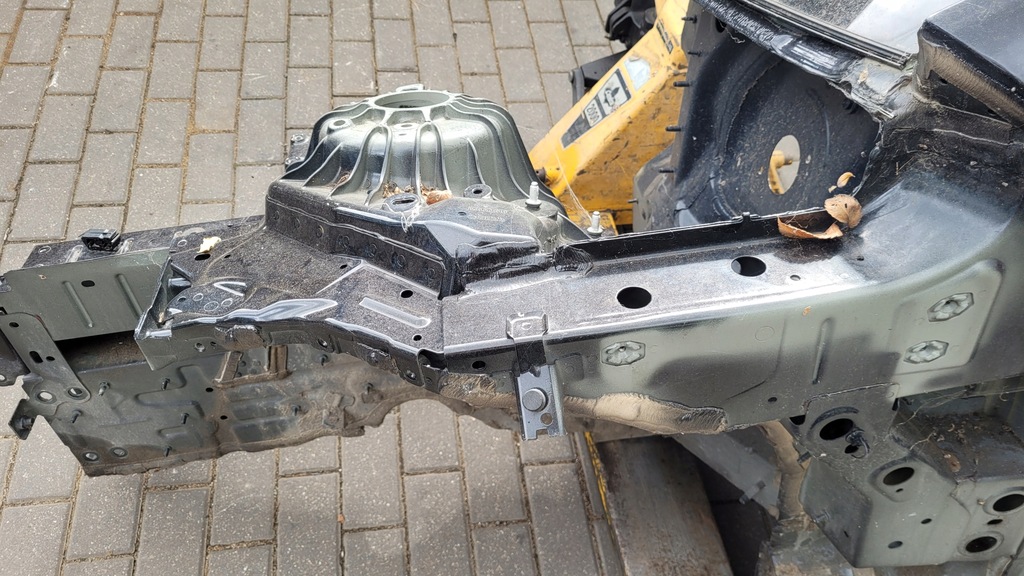 фото №7, Mercedes eqe 350+ 23r лонжерон четверть левый перед