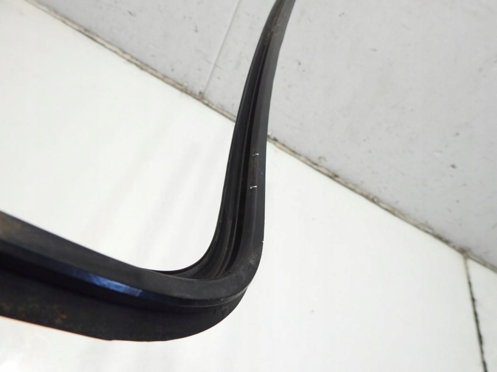 фото №5, Молдинг рамка двері скло лівий задня mercedes w220