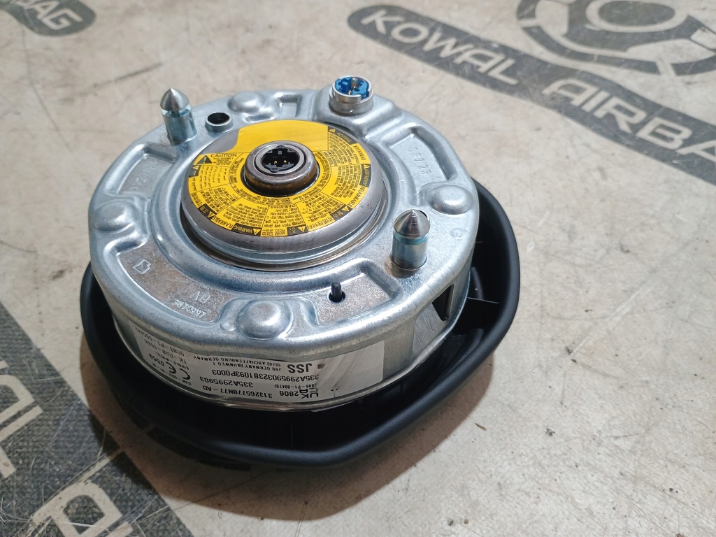 Купить Bmw 5 g30 g31 кожа m-pakiet европа европа  подушка безопасности водителя оригинал демонтаж