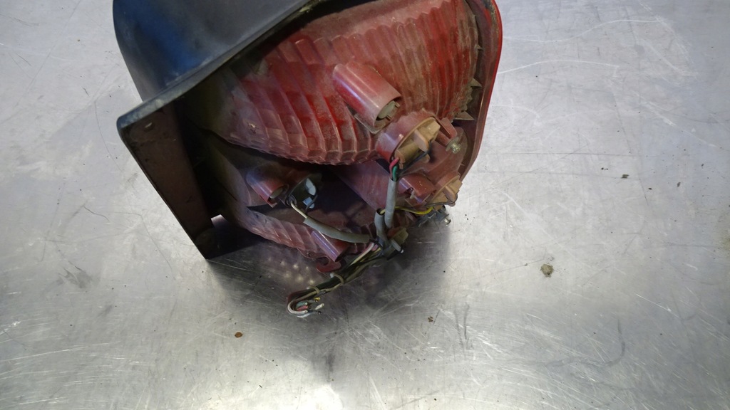 фото №8, Лампа левая задняя kia carnival i lift 2.9