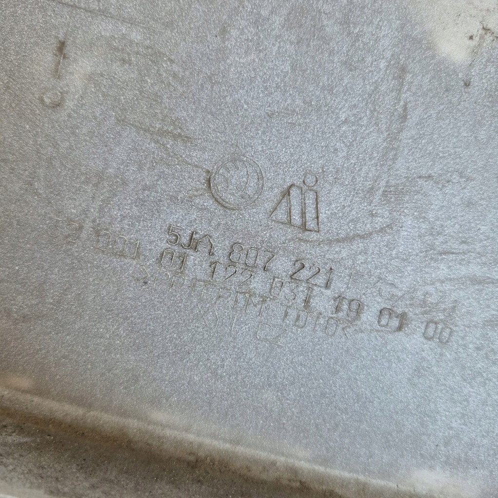 фото №8, Skoda rapid 12-17 бампер перед передний sprysk