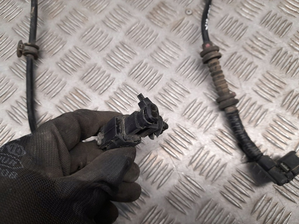 фото №5, Chrysler pacifica p481ac задняя сторона левая жгут трубопровод тормозных