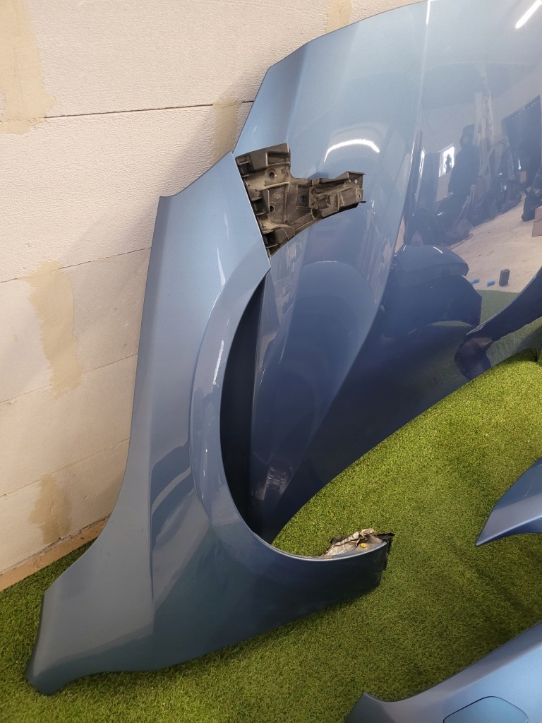 Volvo s60 v60 рестайлинг  капот крышка двигателя комплектная демонтаж 713 Оригинал