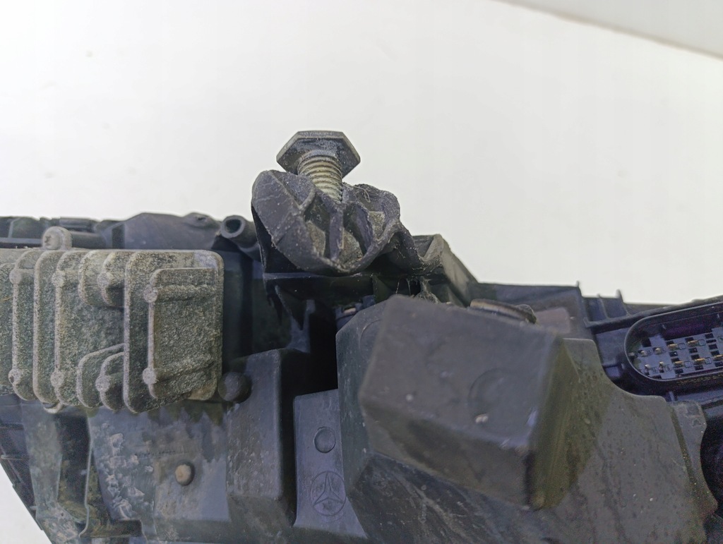 фото №12, Mercedes w205 ліва передня лампа комплектна a2059068701 europa