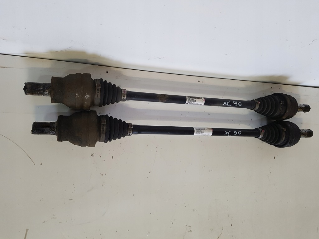 Приводной вал левая правый  задний volvo xc90 2.4 d5 p30735565 Недорого