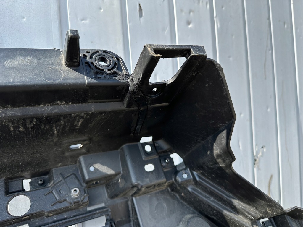 фото №7, Ford explorer vi 20- pas передний усилитель