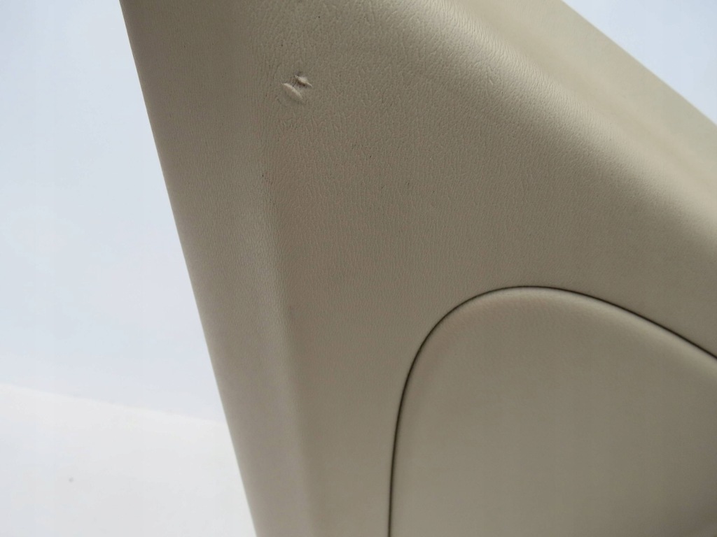 Обшивка дверь правая  задний volvo s60 2 v60 2 8686855 Киев