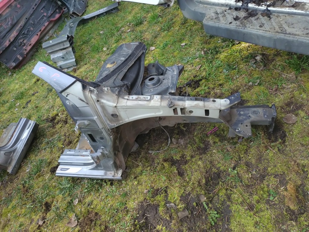 фото №1, Golf vi чверть передня права