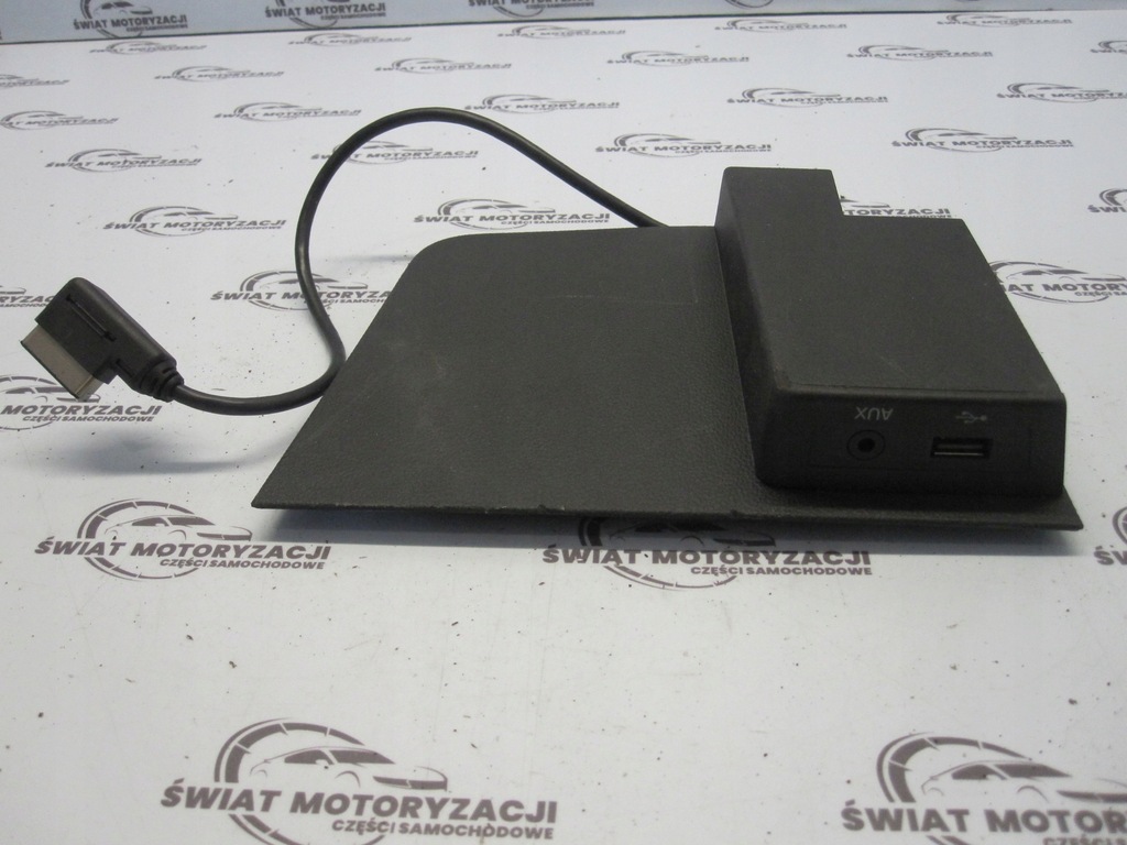 фото №1, Skoda rapid spaceback разъём aux usb 5jb857367a