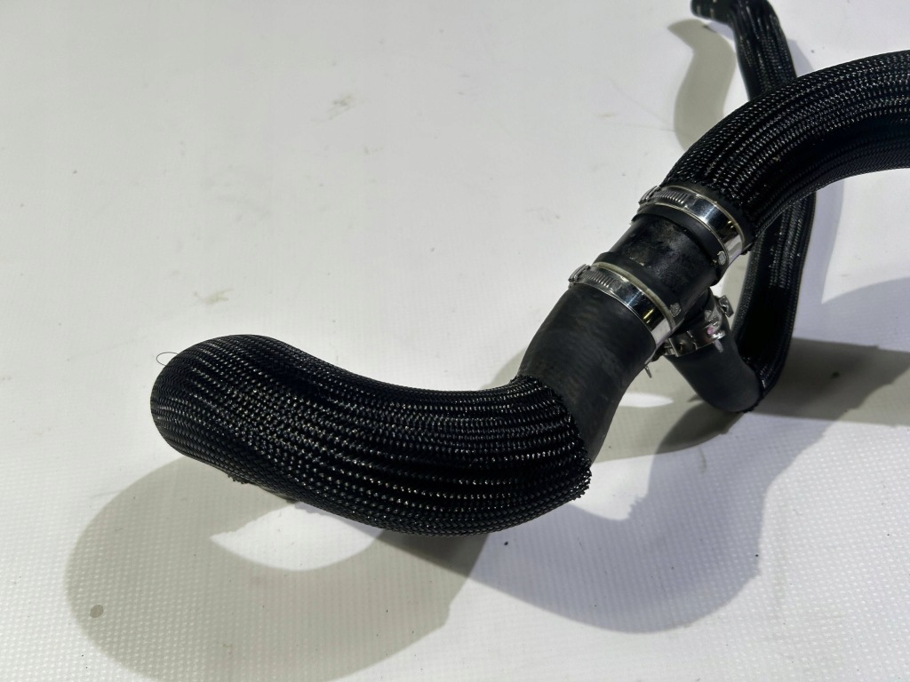 Шланг патрубок трубка води водяна радіатора maserati quattroporte 2013- Київ