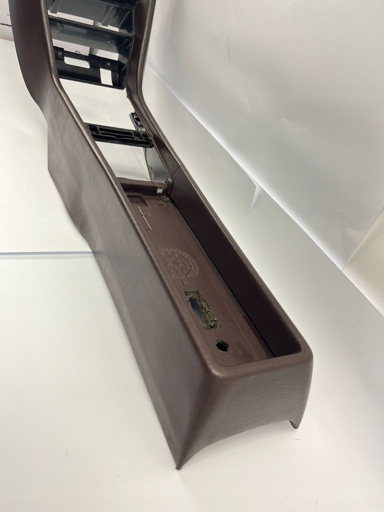 Тунель середній панель  коричневий mercedes w124 sedan купе кабріолет  універсал Недорого