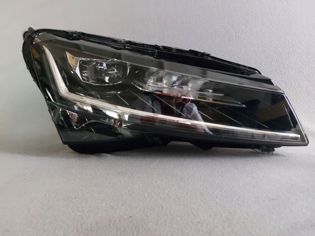 фото №1, Skoda superb 3 iii 3v1 лампа full led перед передняя lift 19-