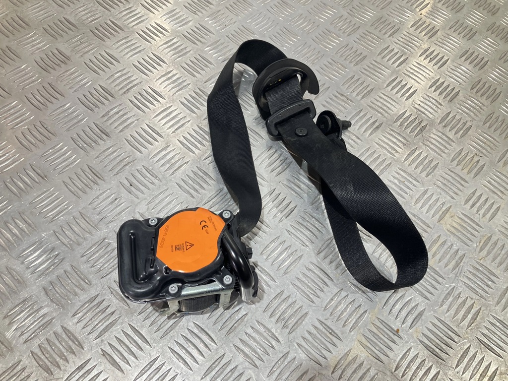 фото №1, Pas безопасности правый перед mercedes gla x156