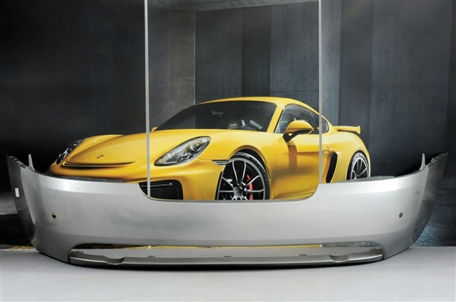 фото №1, Aston martin db9 - бампер задний