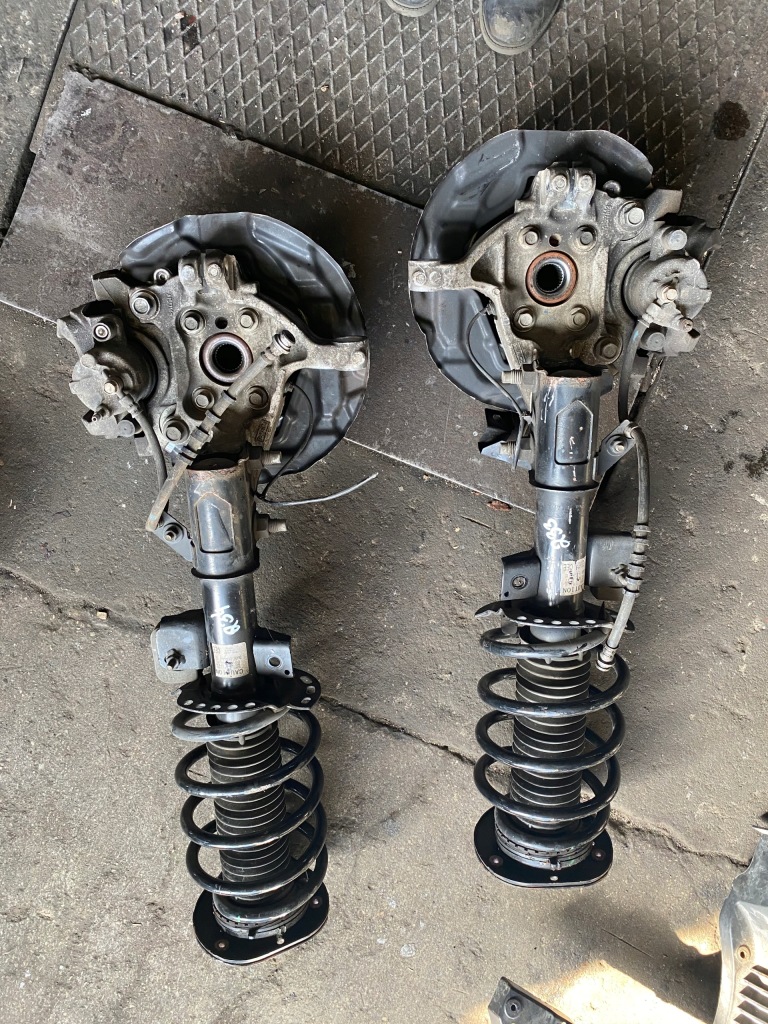 фото №1, 233 ford mondeo mk5 поворотний кулак амортизатор правий