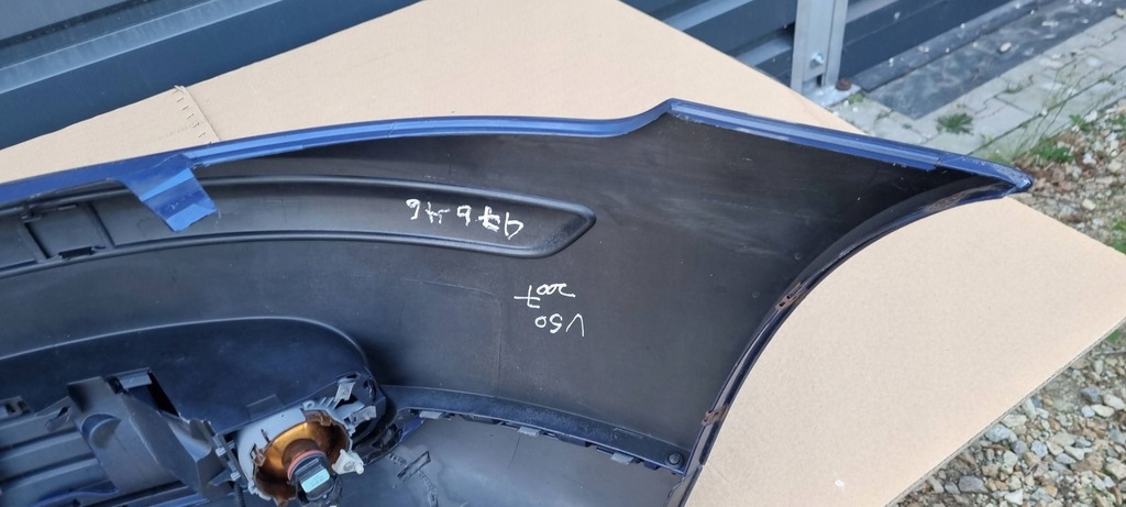 фото №11, Volvo v50 2004- бампер перед оригинал h031