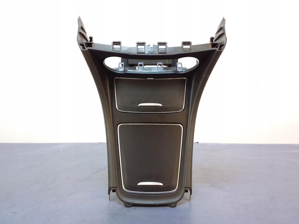 фото №1, Mercedes a w176 панель середній попільничка