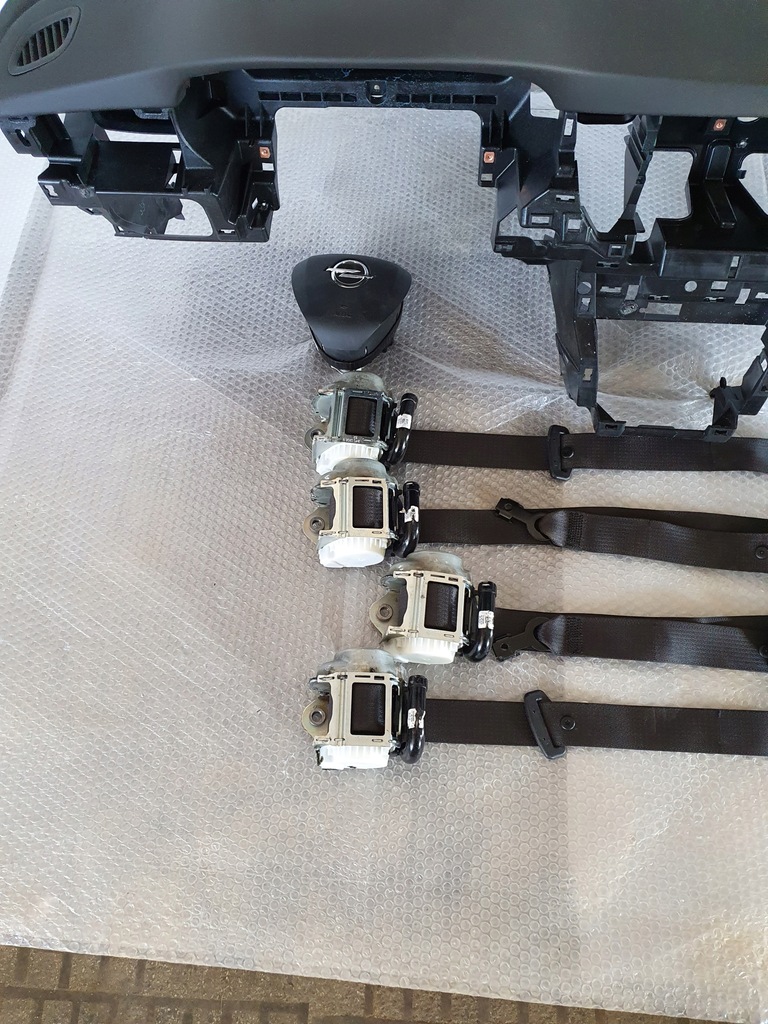 фото №4, Приборная панель консоль приборная панель подушка безопасности ремни opel astra 5 k